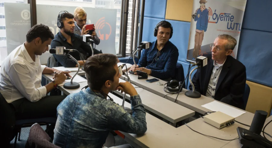 programa.radio_.emisora.oyeme_.tadeo_.internacional.utadeo.4.jpg