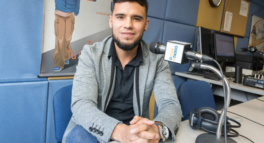 programa.radio_.emisora.oyeme_.tadeo_.internacional.utadeo.egresado.tadeista.daniel.amaya_.2.jpg