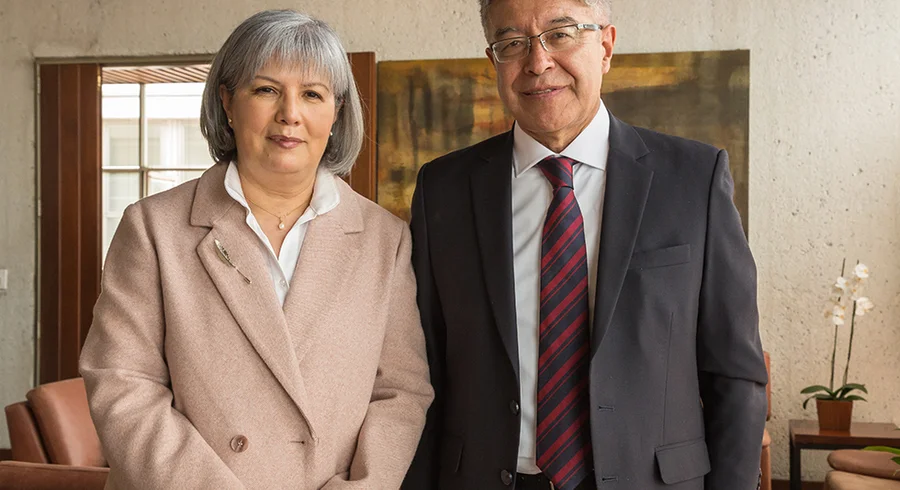utadeo.nuevo_.rector.carlos.sanchez.20.jpg