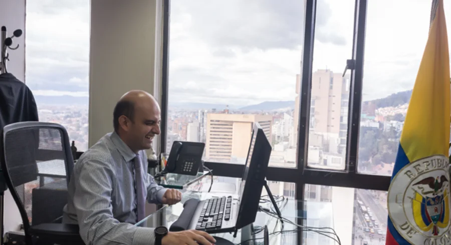 viceministro.de_.salud_.y.relaciones.publicas.profesor.utadeo.colombia.6.jpg