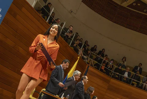 20250813_ceremonia.grados_20.jpg