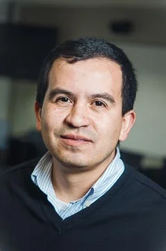 leandro_gonzaulez_licenciado_en_matemauticas._profesor_asistente.jpg
