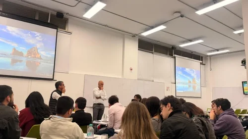 visita de pares al programa de diseño interactivo