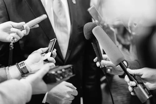 media-interview-with-businessman-2026-01-05-23-01-57-utc.jpg