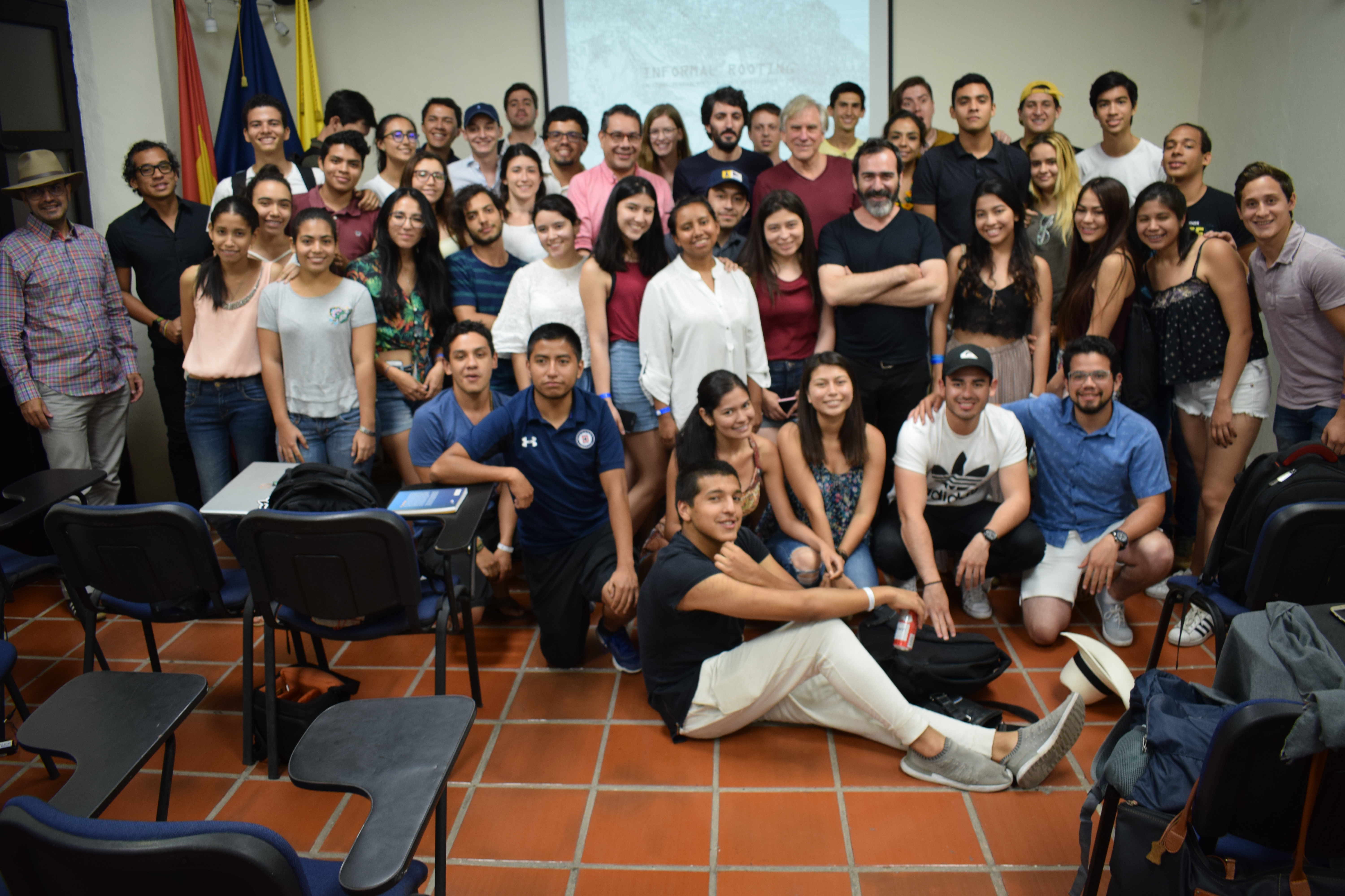 El arquitecto italiano Alessandro Tessari, lideró conferencia en