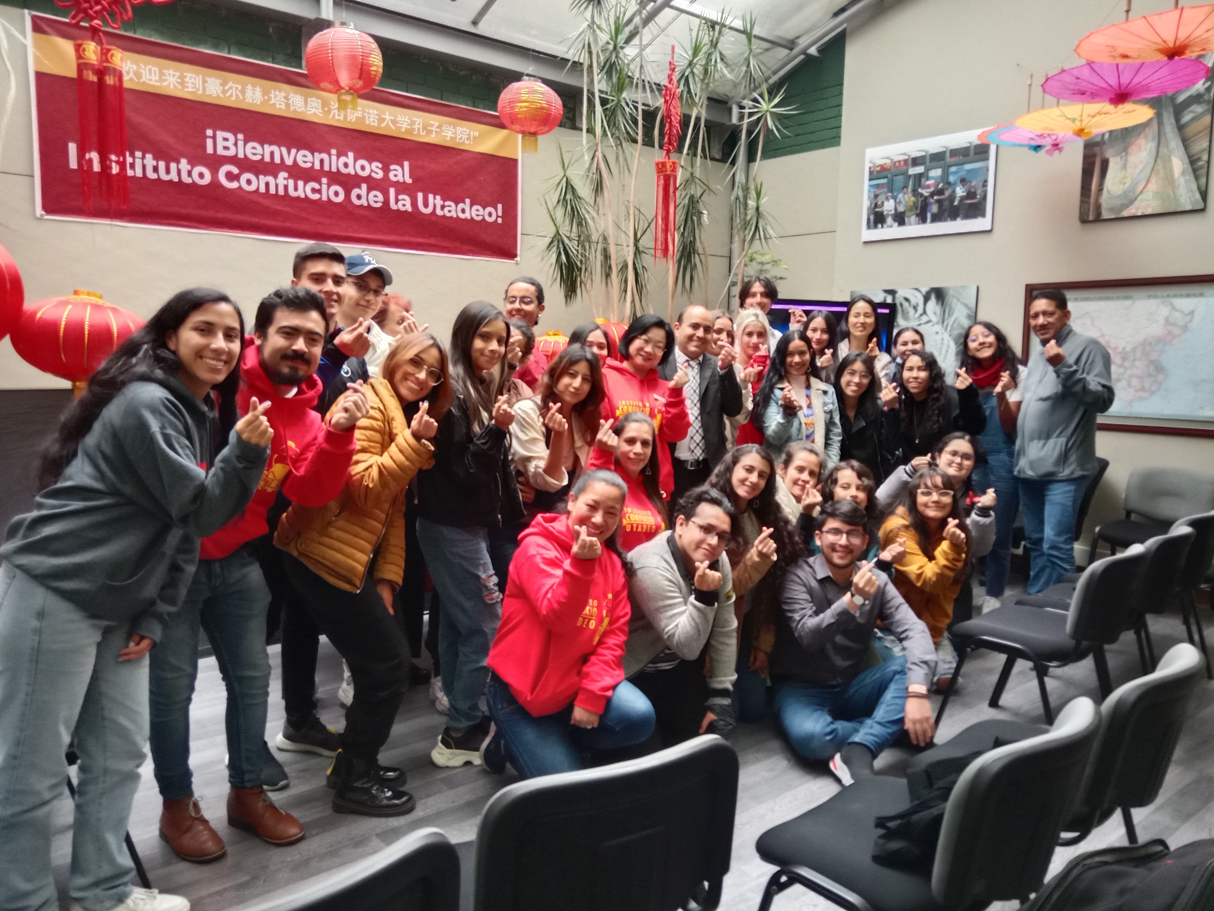 Bienvenida a estudiantes 2023-2S y premiación Conejo Creativo ...