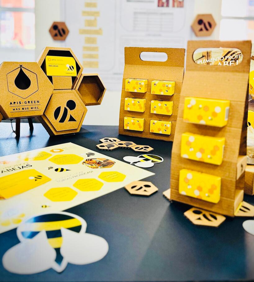 Cajas diseñadas por los estudiantes de Diseño Gráfico de Utadeo