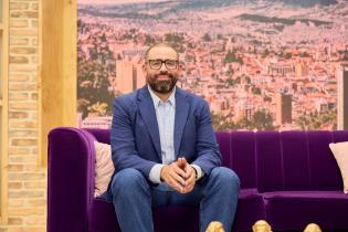 Profesor Alejandro Ángel es el nuevo defensor del televidente de RCN