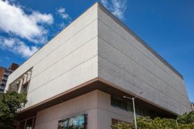 Biblioteca de la universidad Jorge Tadeo Lozano con horario especial