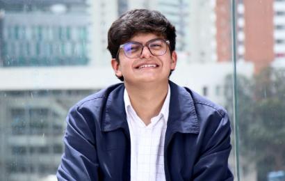 Foto de Andrés Julián Alaix Pérez sonriendo